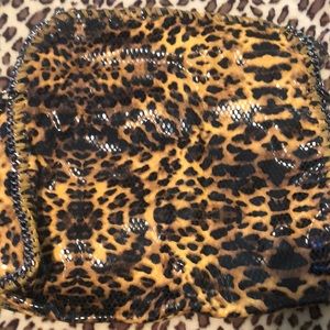 3 CHAIN HANDLE CHEETAH BAG 💼